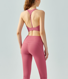 Vネック揺れないスポーツブラ｜肩甲骨の動きをさまたげにくいＹバック｜LYCRA（ライクラ）素材